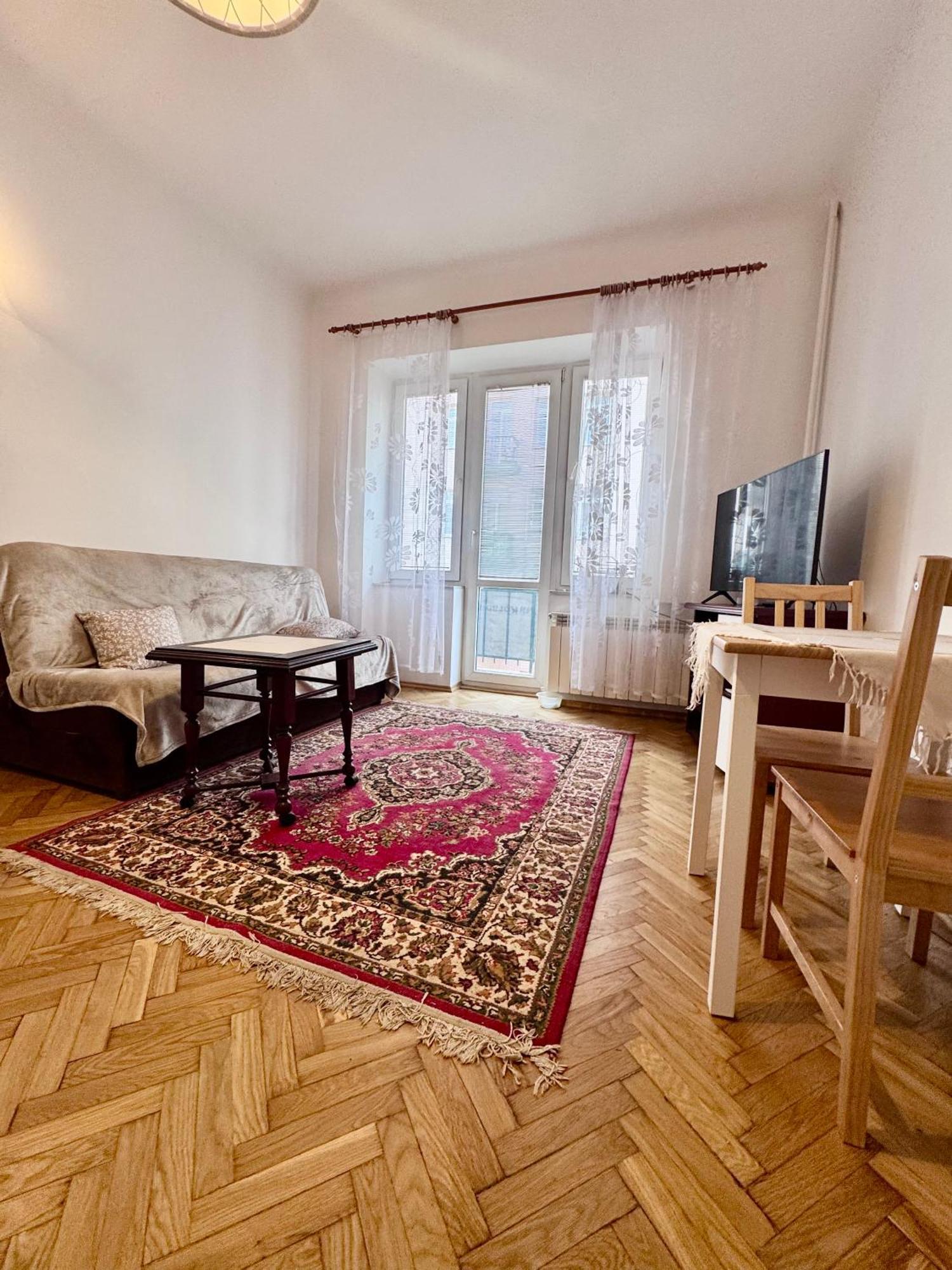 Pokoj 10 Min Metro Dworzec Wilenski Homestay Warsaw